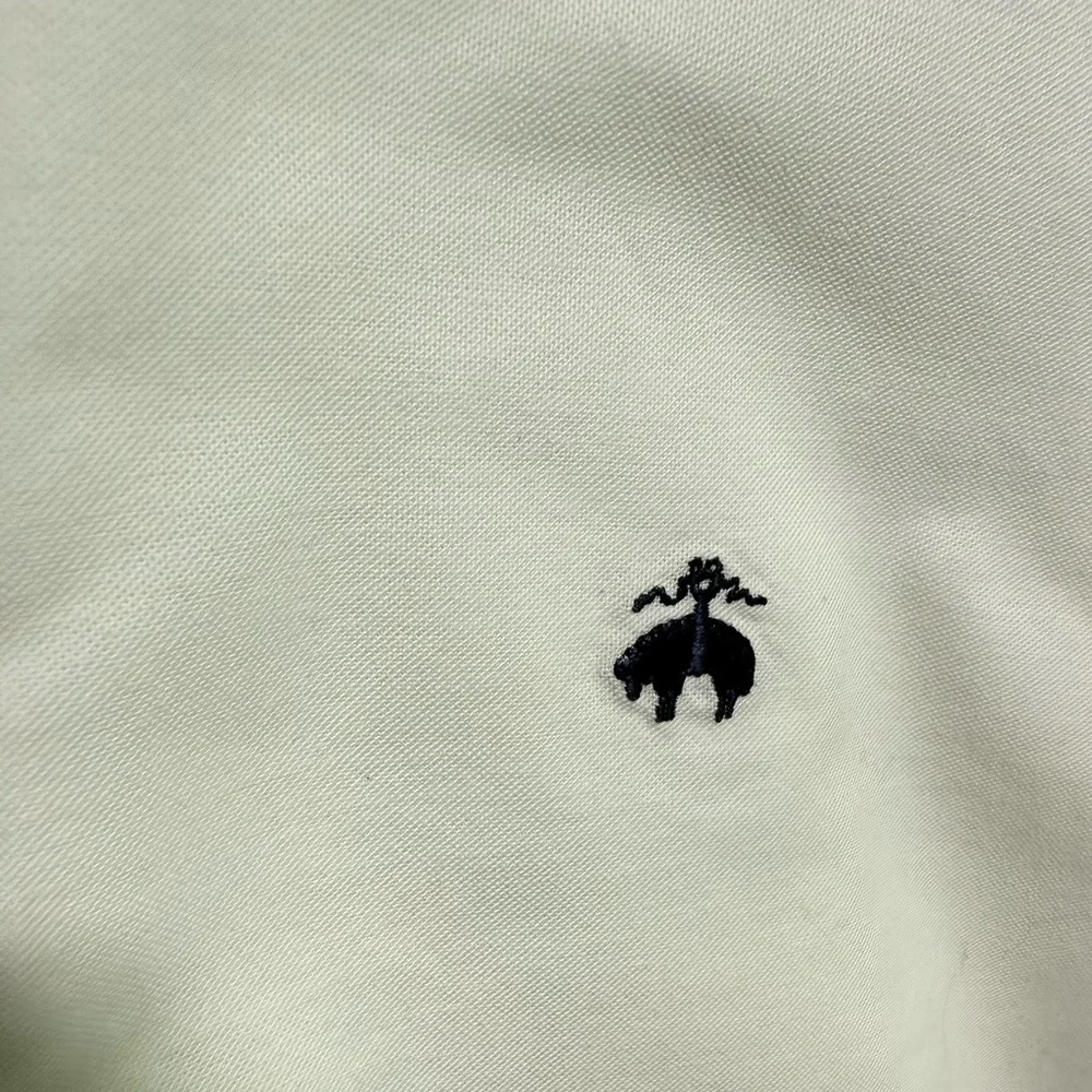 Brooks Brothers

Size M

Color : White - Picture 3 of 5